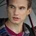 Alex Russell Height - How Tall